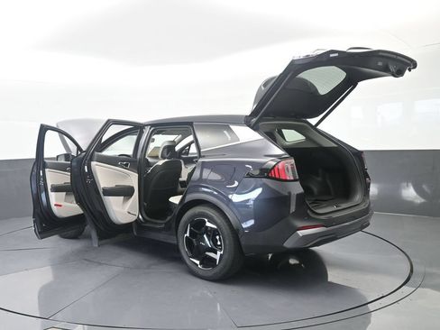 Used 2026 Kia Sportage EX FWD image 74