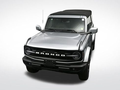 Used 2024 Ford Bronco Outer Banks image 25