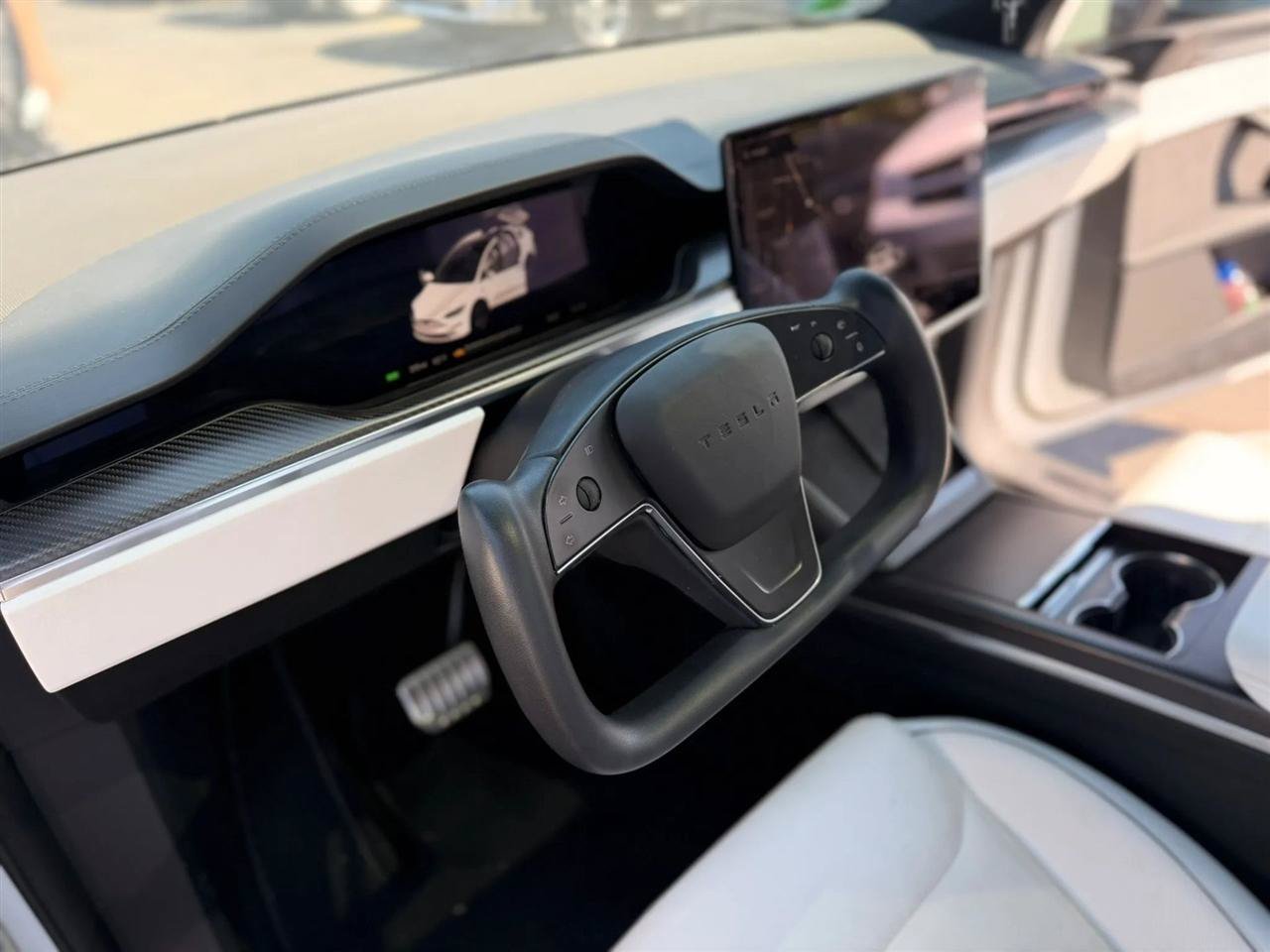 Used 2022 Tesla Model X Plaid AWD/4WD image 38