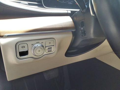 Certified 2024 Mercedes-Benz GLS 450 4MATIC image 25