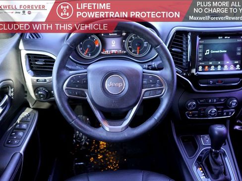 Used 2019 Jeep Cherokee Limited image 22