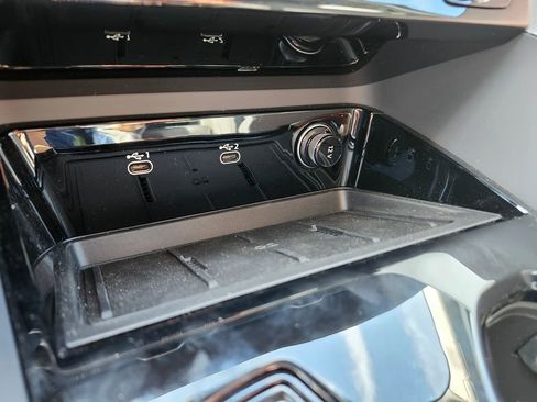 New 2025 Audi Q5 Premium Plus image 16