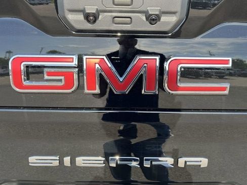 New 2026 GMC Sierra 2500 AT4X AWD/4WD image 32
