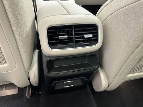 Certified 2025 Mercedes-Benz GLE 350 4MATIC w/ AMG Line Exterior image 26