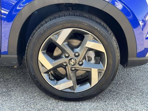 Used 2026 Hyundai Venue SEL FWD image 9