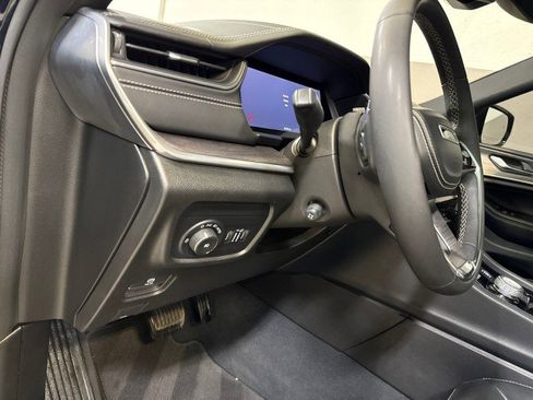 Used 2023 Jeep Grand Cherokee L Overland image 22