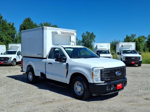 Used 2024 Ford F250 XL RWD image 8