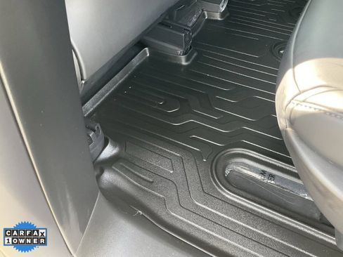 Used 2017 Tesla Model X 75D image 28