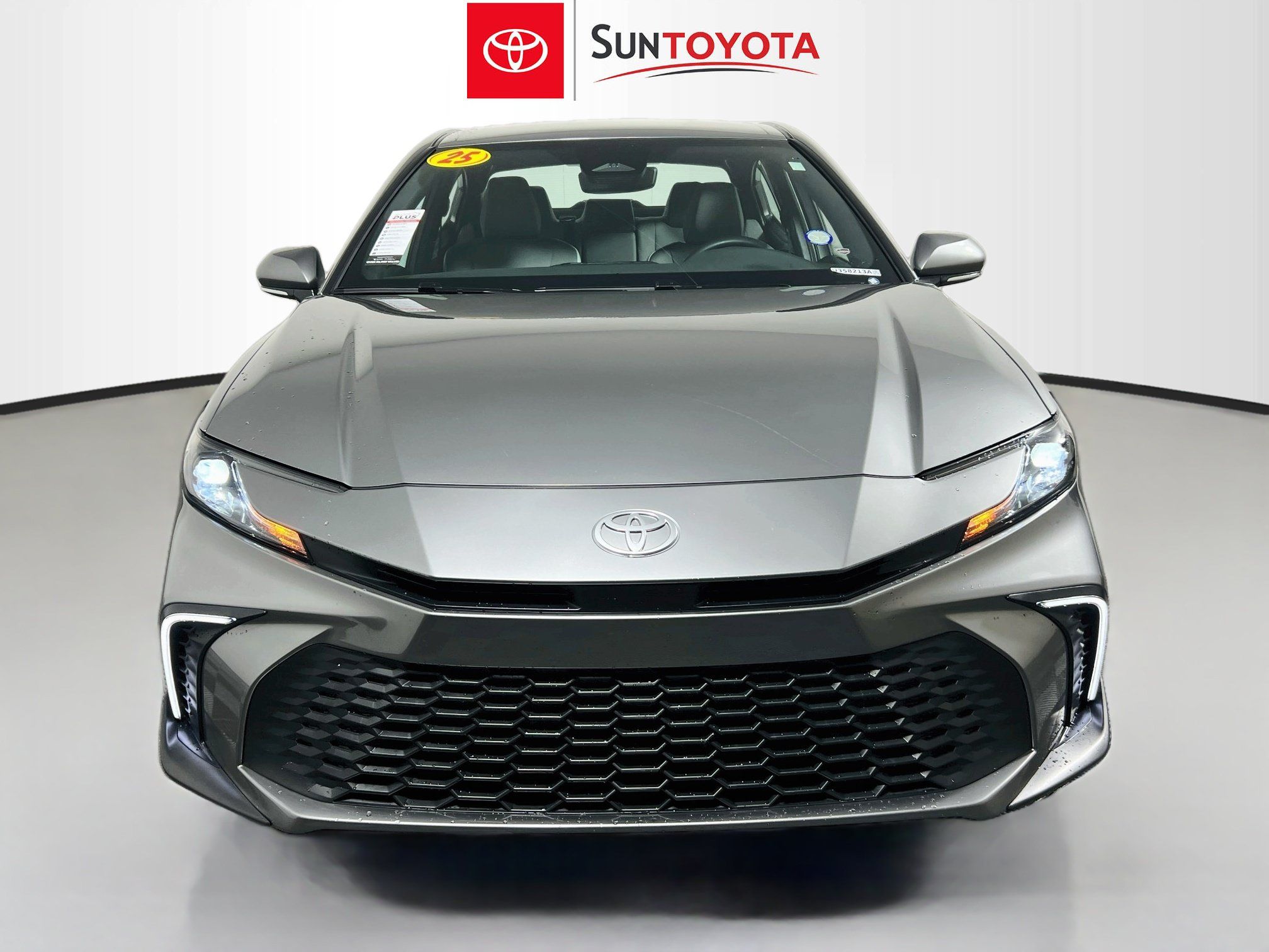 Used 2025 Toyota Camry SE FWD image 10