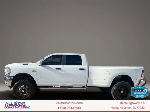 Used 2023 RAM 3500 Big Horn w/ Level 1 Equipment Group AWD/4WD image 4