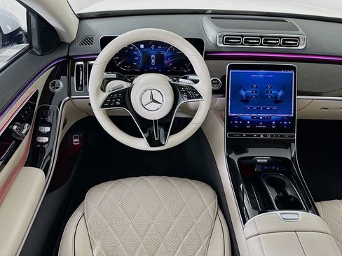 Used 2023 Mercedes-Benz S 500 4MATIC w/ Warmth & Comfort Package image 23