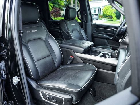 Used 2022 RAM 1500 Laramie RWD image 43