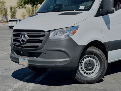 New 2026 Mercedes-Benz Sprinter 2500 image 3