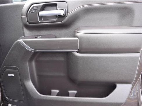 Used 2020 GMC Sierra 2500 AT4 w/ AT4 Premium Package image 28