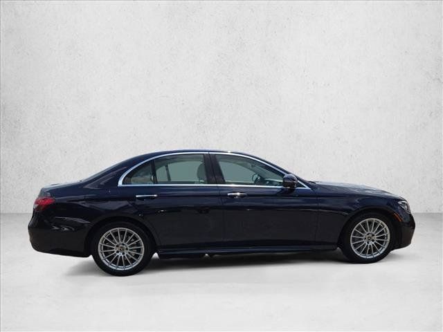 Used 2022 Mercedes-Benz E 350 Sedan image 4