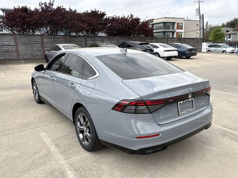 Used 2025 Honda Accord EX-L image 12