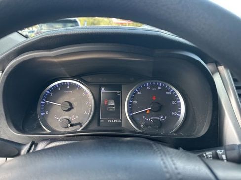Used 2019 Toyota Highlander LE image 15