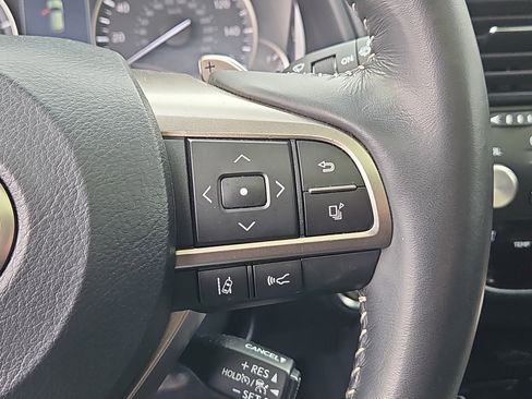 Used 2022 Lexus RX 350L Premium image 19