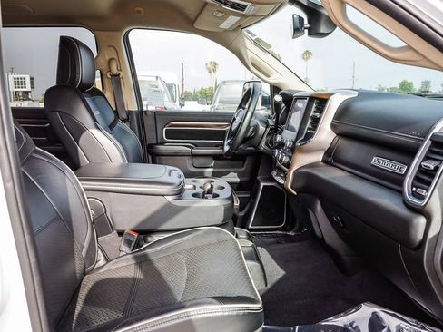 Used 2022 RAM 2500 Laramie AWD/4WD image 19