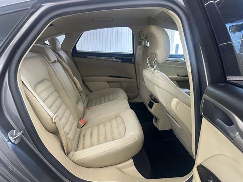 Used 2014 Ford Fusion SE image 13