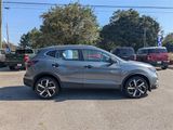 Used 2021 Nissan Rogue Sport SL w/ Premium Package image 2