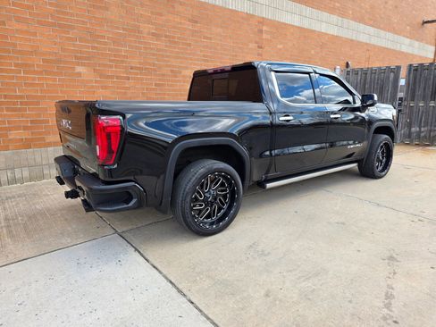 Used 2019 GMC Sierra 1500 Denali w/ Denali Ultimate Package AWD/4WD image 6