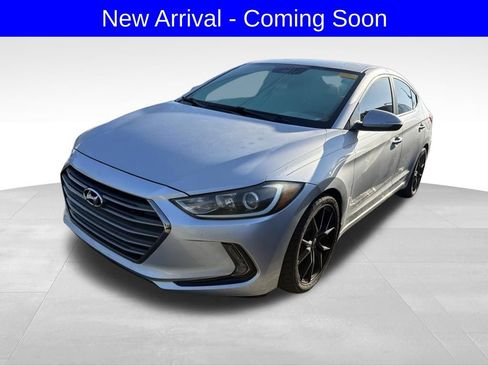 Used 2017 Hyundai Elantra Limited FWD image 1
