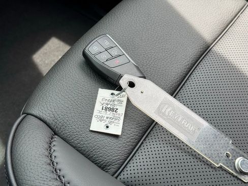 New 2025 GMC Sierra 1500 Denali w/ Denali Reserve Package image 37