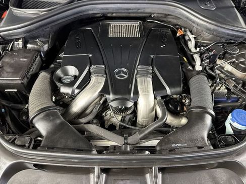 Used 2017 Mercedes-Benz GLS 550 4MATIC image 29