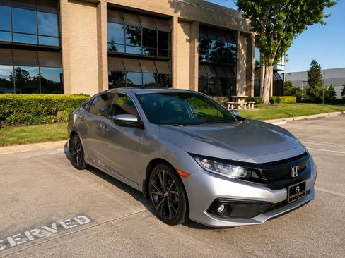 Used 2019 Honda Civic Sport image 5