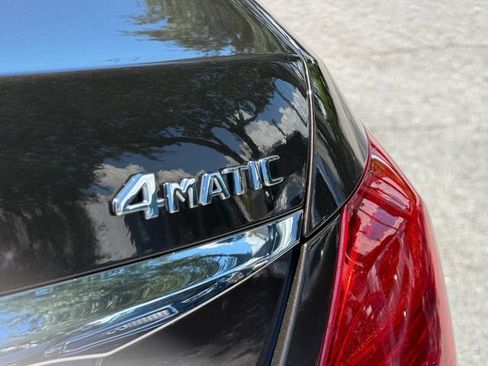 Used 2018 Mercedes-Benz E 300 4MATIC image 9