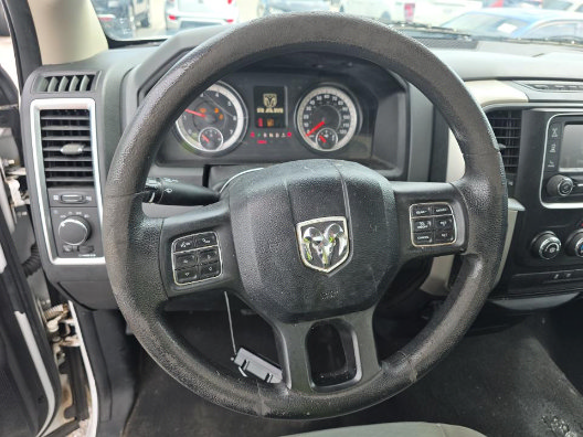 Used 2017 RAM 1500 Classic SLT RWD image 5