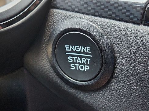 Used 2025 Ford Escape ST-Line Select AWD/4WD image 9