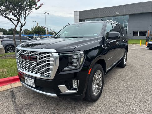 Used 2021 GMC Yukon Denali w/ LPO, Illumination Package RWD image 2