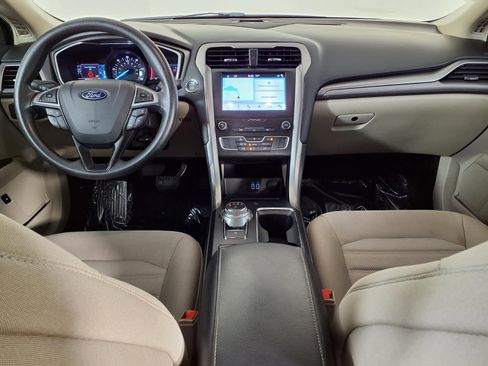 Used 2019 Ford Fusion SE FWD image 13
