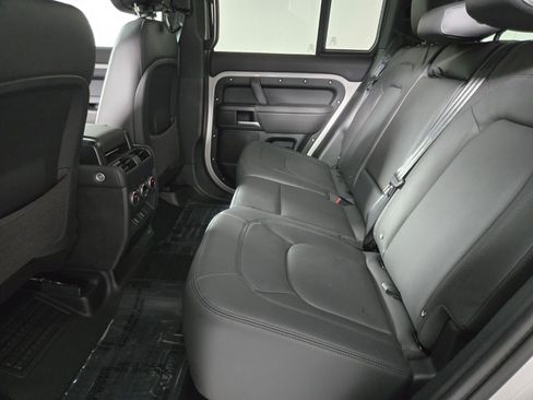 New 2026 Land Rover Defender 110 X-Dynamic SE AWD/4WD image 5