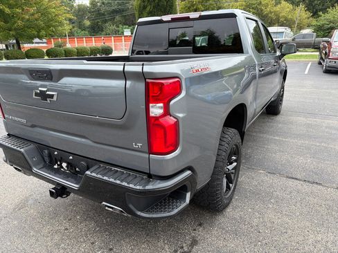 Used 2021 Chevrolet Silverado 1500 LT Trail Boss w/ Convenience Package II AWD/4WD image 6