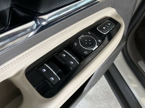 Used 2022 Lincoln Corsair Reserve w/ Equipment Group 201A image 24