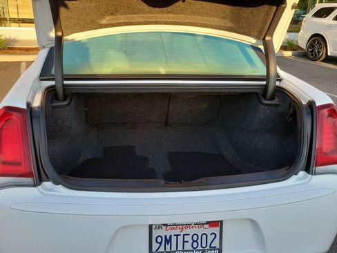 Used 2023 Chrysler 300 Touring w/ Sport Appearance Package image 14