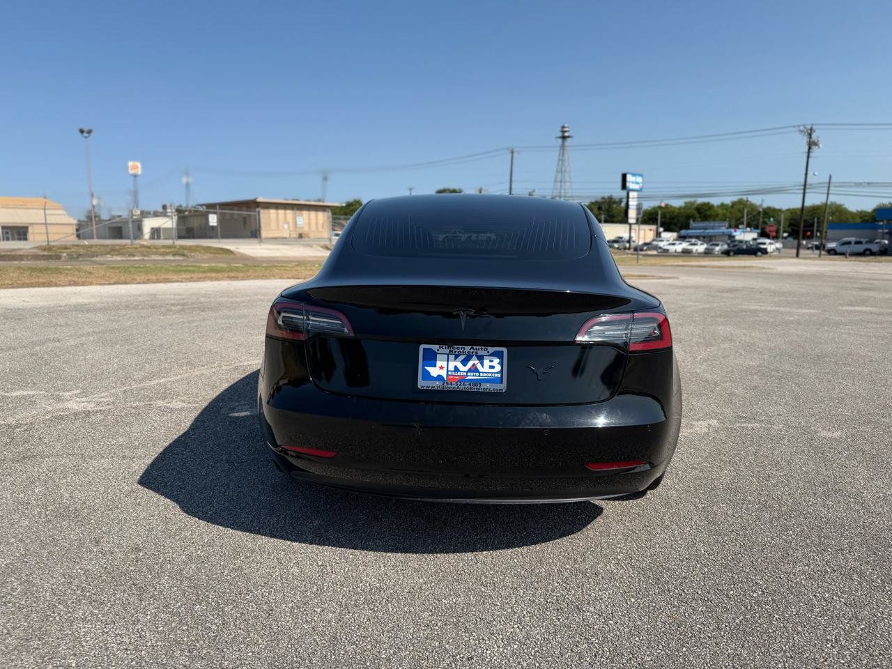 Used 2020 Tesla Model 3 Standard Range RWD image 4