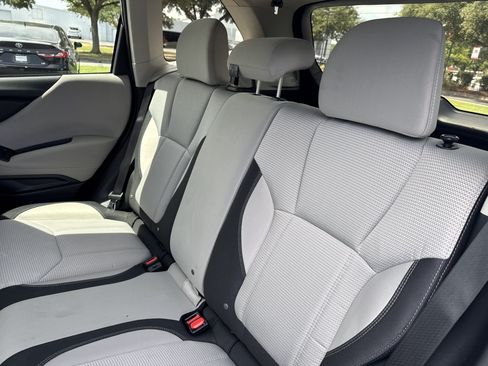 Used 2022 Subaru Forester AWD/4WD image 24