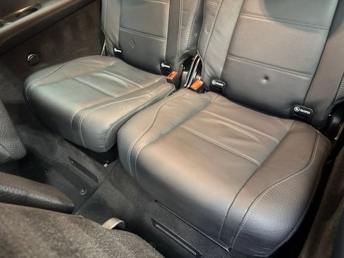 Used 2023 Mercedes-Benz GLS 580 4MATIC image 38