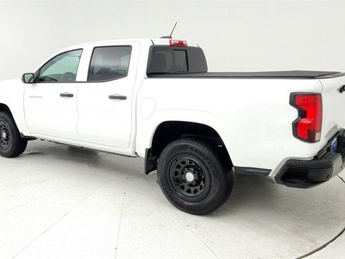 Certified 2024 Chevrolet Colorado W/T w/ WT Convenience Package II image 5