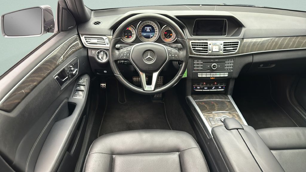 Used 2016 Mercedes-Benz E 350 4MATIC Sedan image 11