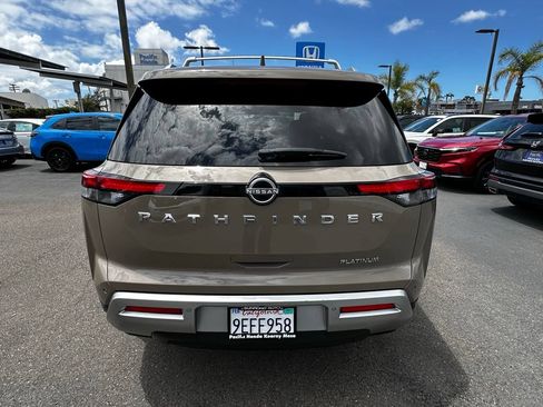 Used 2023 Nissan Pathfinder Platinum FWD image 6
