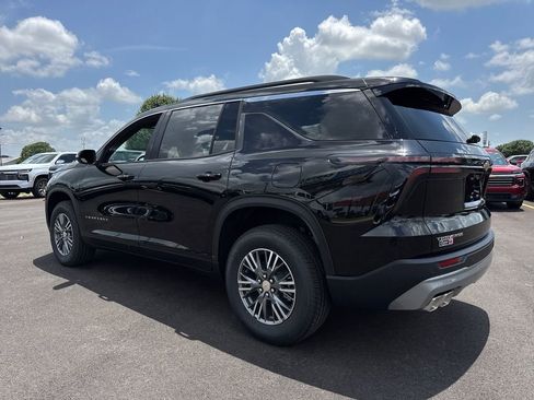New 2026 Chevrolet Traverse LT FWD image 4