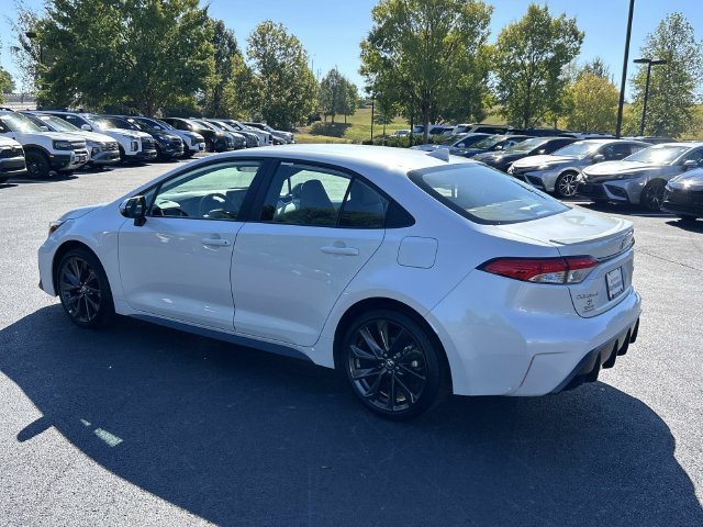 Used 2025 Toyota Corolla SE FWD image 6