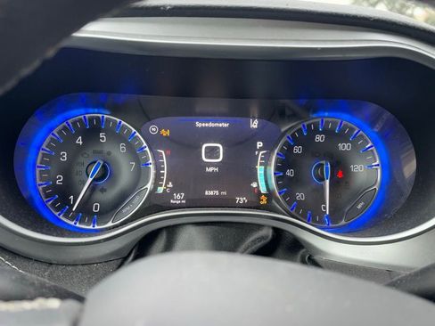 Used 2019 Chrysler Pacifica Limited w/ Advanced Safetytec Group image 14