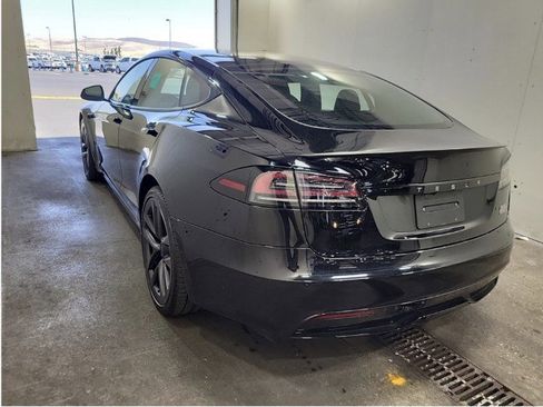 Used 2023 Tesla Model S Plaid AWD/4WD image 2