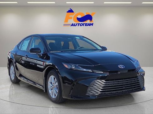 New 2026 Toyota Camry LE image 6